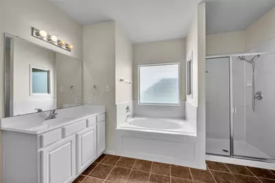 2614 Shady Acres Court, Houston, TX 77008 - Photo 31