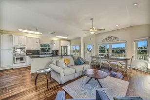 13414 Binnacle Way, Galveston, TX 77554 - Photo 7