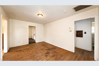 7417 W Knoll Street, Houston, TX 77028 - Photo 3