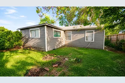 7417 W Knoll Street, Houston, TX 77028 - Photo 11