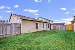 15560 Briar Forest Dr, Conroe, TX 77306 - Photo 5