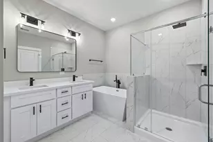 412 Stonework Landing Ln, Houston, TX 77076 - Photo 17