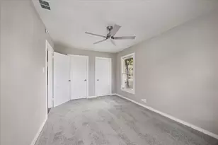 613 Winding Way St, Lake Jackson, TX 77566 - Photo 5