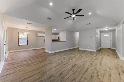 4114 Twin Drive E, Santa Fe, TX 77510 - Photo 3