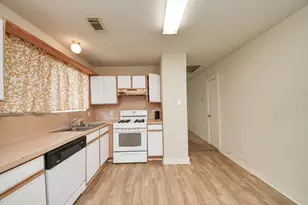 3831 E Traditions Ct, Houston, TX 77082 - Photo 11