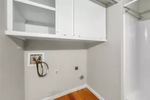 7059 Greenway Chase St, Houston, TX 77072 - Photo 9