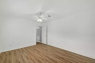 16811 Bougainvilla Ln, Friendswood, TX 77546 - Photo 21