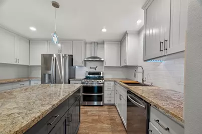 16811 Bougainvilla Lane, Friendswood, TX 77546 - Photo 9