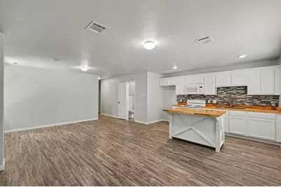 16701 E Hammon, Montgomery, TX 77316 - Photo 5