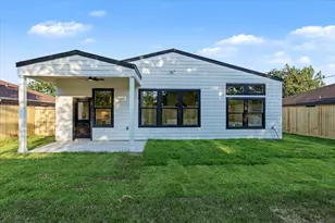11910 Southview St, Houston, TX 77047 - Photo 39