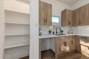 11910 Southview St, Houston, TX 77047 - Photo 19