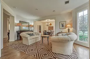 6 Meadow Cove Dr, The Woodlands, TX 77381 - Photo 7