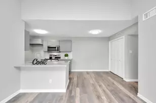 10101 S Gessner Rd, Houston, TX 77071 - Photo 13