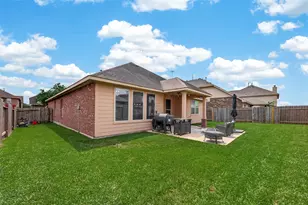 106 Bogey Cir, La Porte, TX 77571 - Photo 37