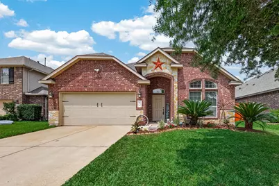106 Bogey Circle, La Porte, TX 77571 - Photo 1