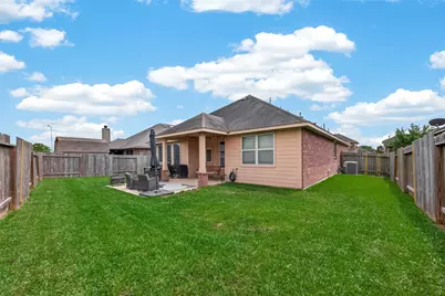 106 Bogey Circle, La Porte, TX 77571 - Photo 35
