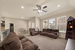 106 Bogey Cir, La Porte, TX 77571 - Photo 9
