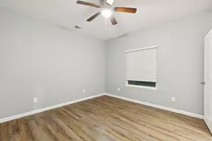 332 County Rd 3567, Cleveland, TX 77327 - Photo 11