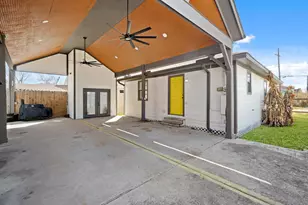 5201 Pease St, Houston, TX 77023 - Photo 1