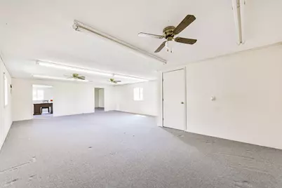 163 Oakland St, Baytown, TX 77520 - Photo 35