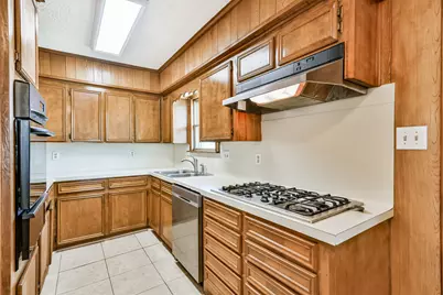 163 Oakland St, Baytown, TX 77520 - Photo 13