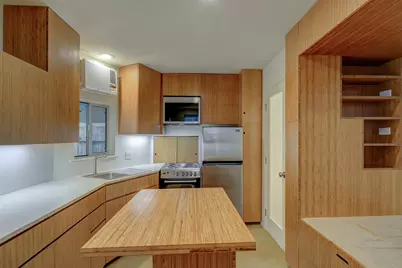 3407 Graustark Street #18, Houston, TX 77006 - Photo 11