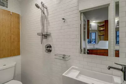 3407 Graustark Street #18, Houston, TX 77006 - Photo 9