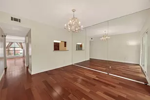 1800 Stoney Brook Dr, Houston, TX 77063 - Photo 9