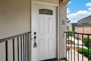 1800 Stoney Brook Dr, Houston, TX 77063 - Photo 5