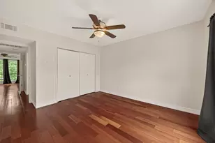 1800 Stoney Brook Dr, Houston, TX 77063 - Photo 25