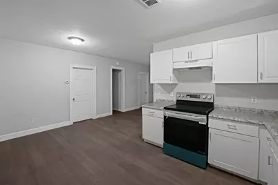 214 E 1st Street, Deer Park, TX 77536 - Photo 13