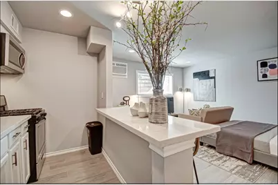 1903 Commonwealth Street #38, Houston, TX 77006 - Photo 1
