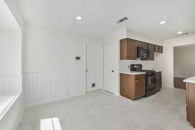 9719 Halkirk Street, Spring, TX 77379 - Photo 15