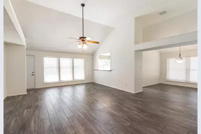 4739 Backenberry Drive, Friendswood, TX 77546 - Photo 5