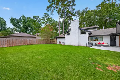2207 Laurel Hill Drive, Kingwood, TX 77339 - Photo 9
