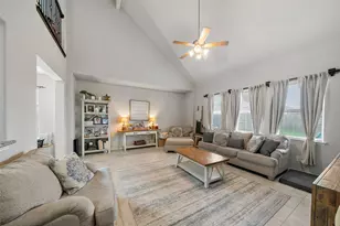 4002 Longwood Dr, Mont Belvieu, TX 77523 - Photo 11
