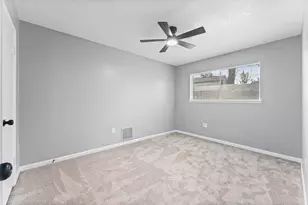 12815 Emporia St, Houston, TX 77015 - Photo 17