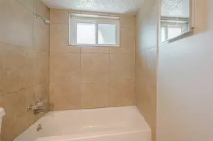 10935 Gulfdale Dr, Houston, TX 77075 - Photo 29