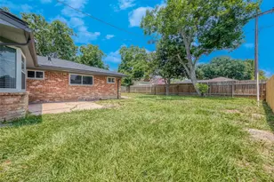 10935 Gulfdale Dr, Houston, TX 77075 - Photo 39