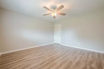 10935 Gulfdale Drive, Houston, TX 77075 - Photo 33
