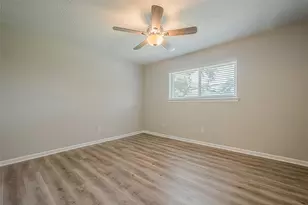 10935 Gulfdale Dr, Houston, TX 77075 - Photo 35