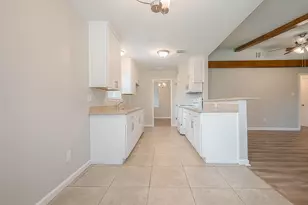 10935 Gulfdale Dr, Houston, TX 77075 - Photo 25