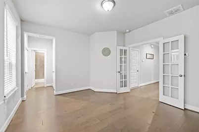 4007 Centre Valley Lane, Houston, TX 77043 - Photo 9