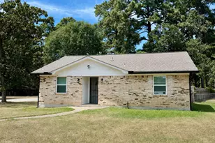 704 Janeway St, Lufkin, TX 75901 - Photo 1