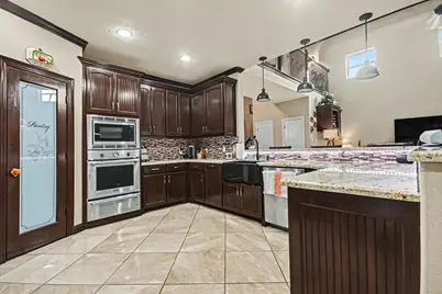 8500 Anastasia Avenue, Beaumont, TX 77705 - Photo 13