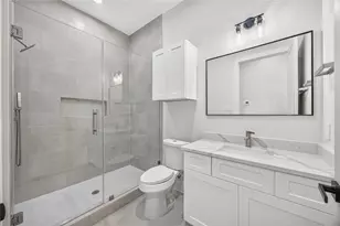 7926 Jester St, Houston, TX 77051 - Photo 45