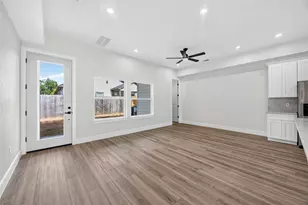 7926 Jester St, Houston, TX 77051 - Photo 9