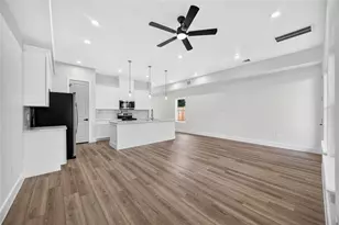 7926 Jester St, Houston, TX 77051 - Photo 11