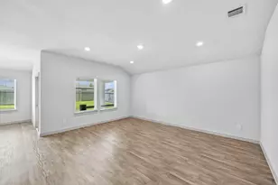 1702 Plantation Pl, Baytown, TX 77523 - Photo 15
