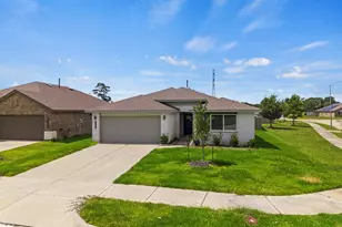 1702 Plantation Pl, Baytown, TX 77523 - Photo 7